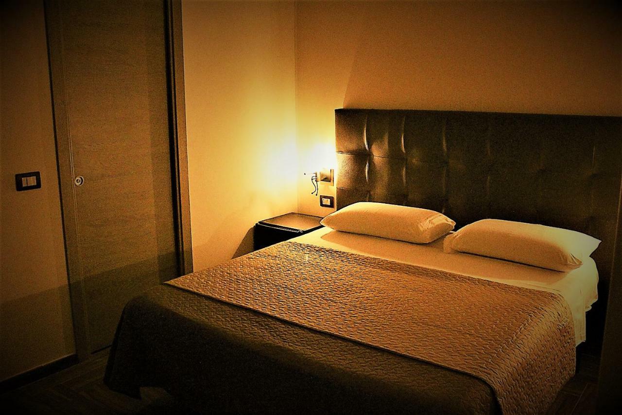 Dei Gerolomini Otel Napoli Dış mekan fotoğraf